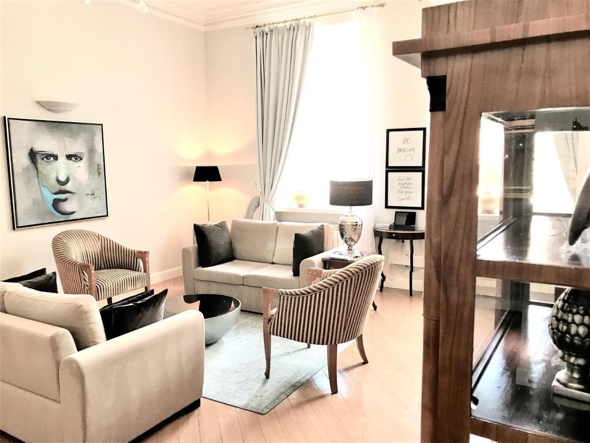 Luxury Apartments Mondrian Market Square III Varšava Pokoj fotografie