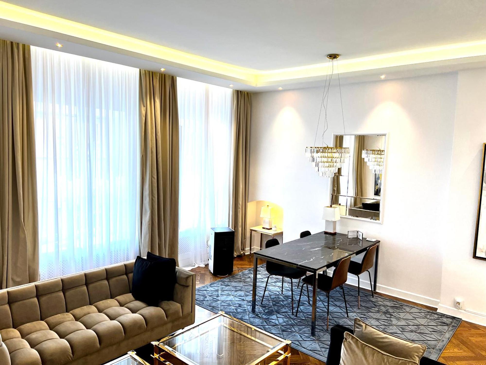 Luxury Apartments Mondrian Market Square III Varšava Pokoj fotografie