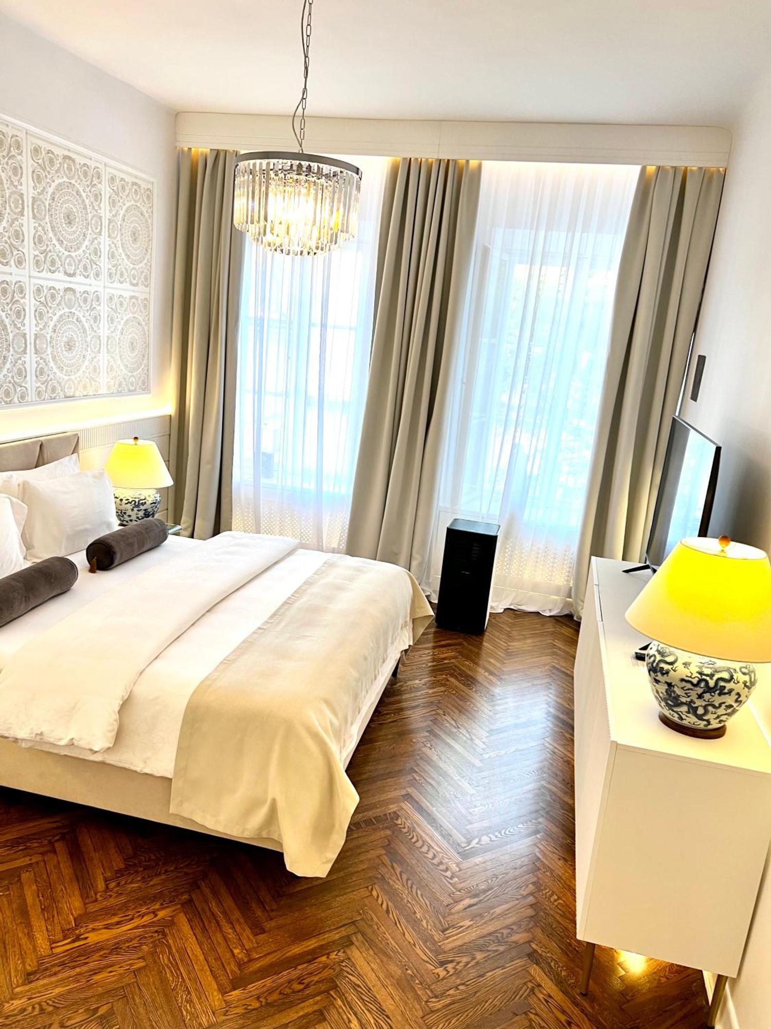 Luxury Apartments Mondrian Market Square III Varšava Pokoj fotografie