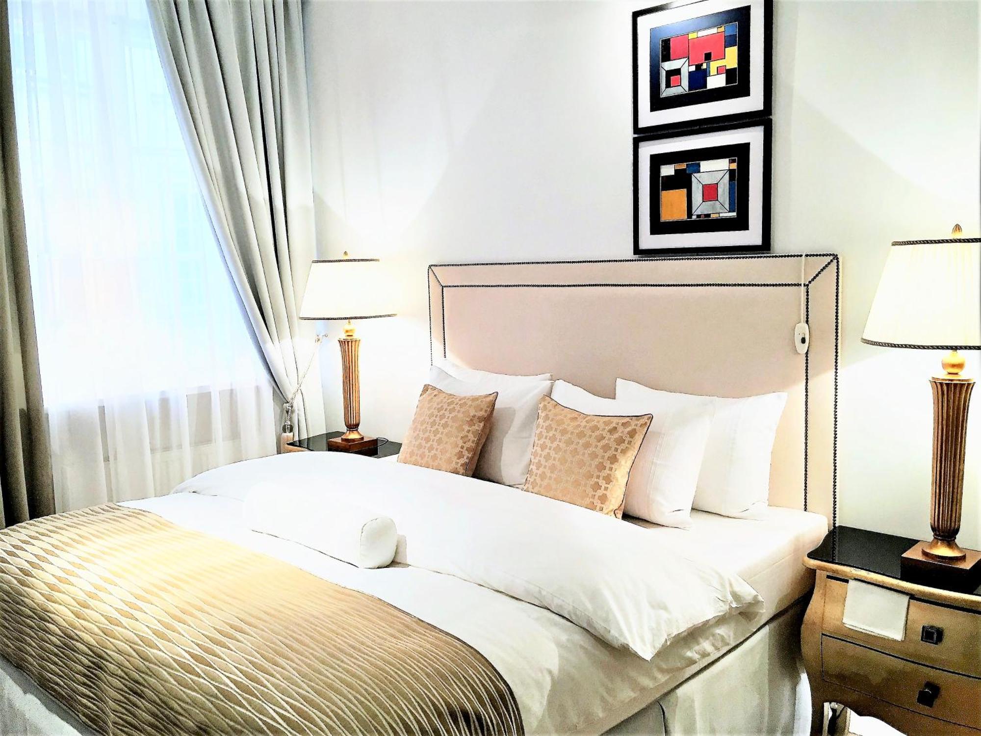 Luxury Apartments Mondrian Market Square III Varšava Pokoj fotografie