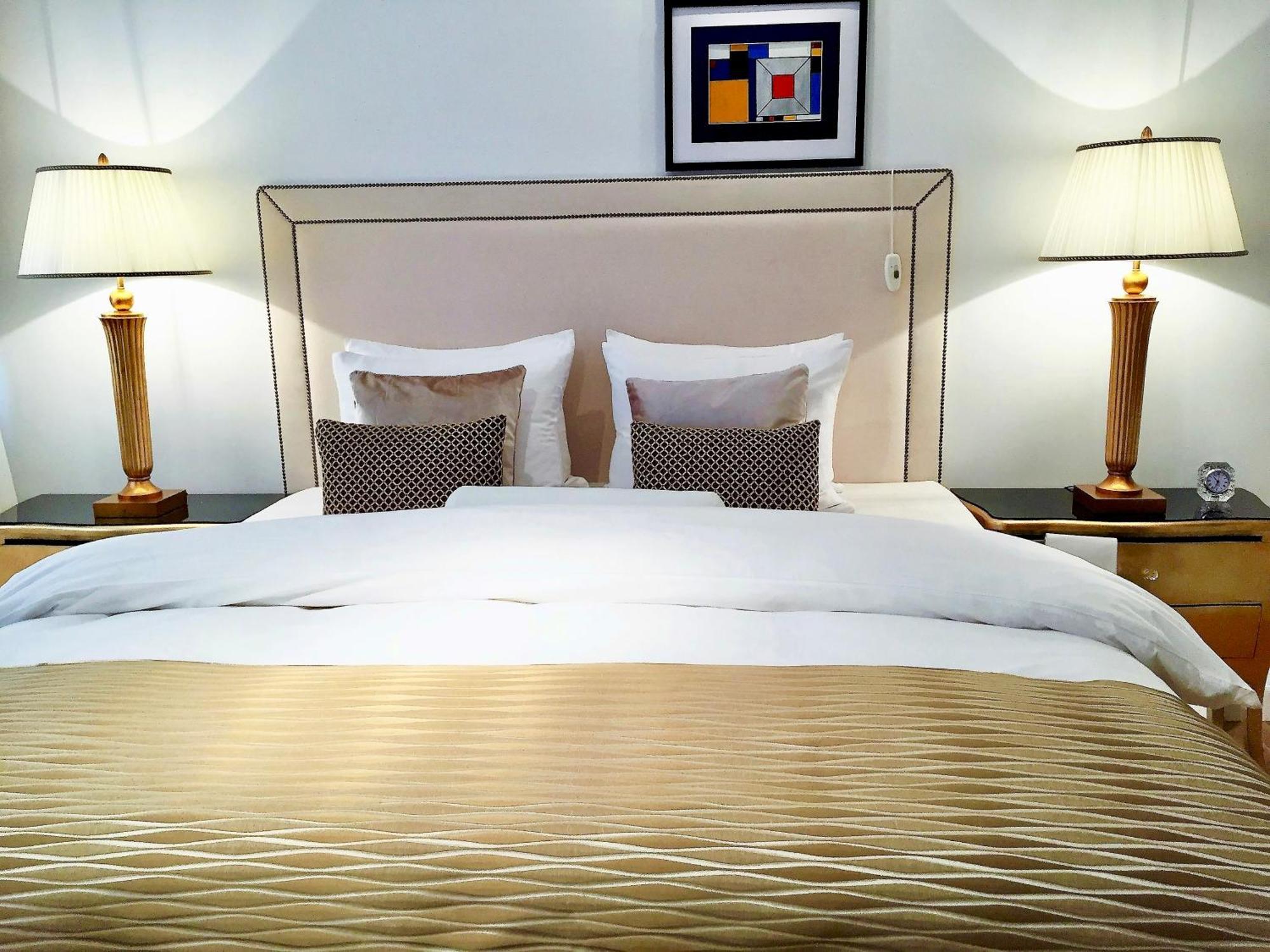 Luxury Apartments Mondrian Market Square III Varšava Pokoj fotografie